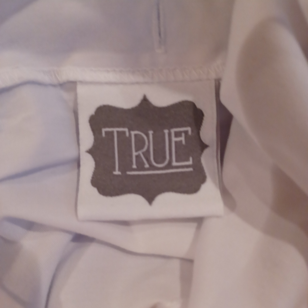 True Short Set - Picture 2 of 3
